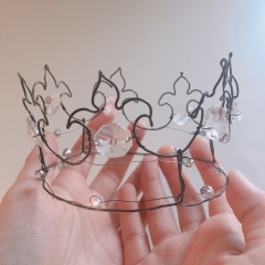 Corona, crown, couronne: filo di ferro e cristalli